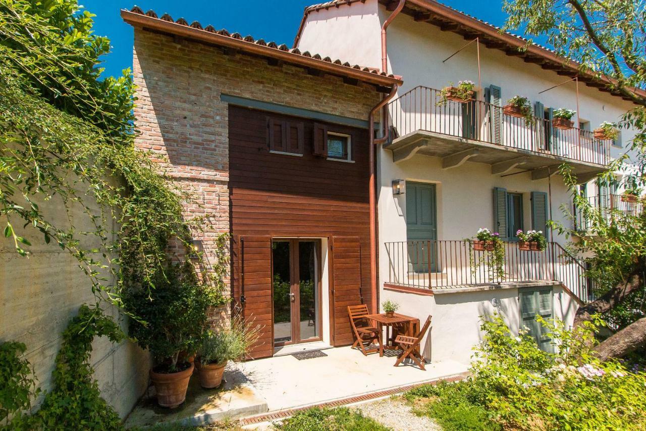 Appartamenti Presso Cascina La Melagrana Costigliole d'Asti Exterior foto